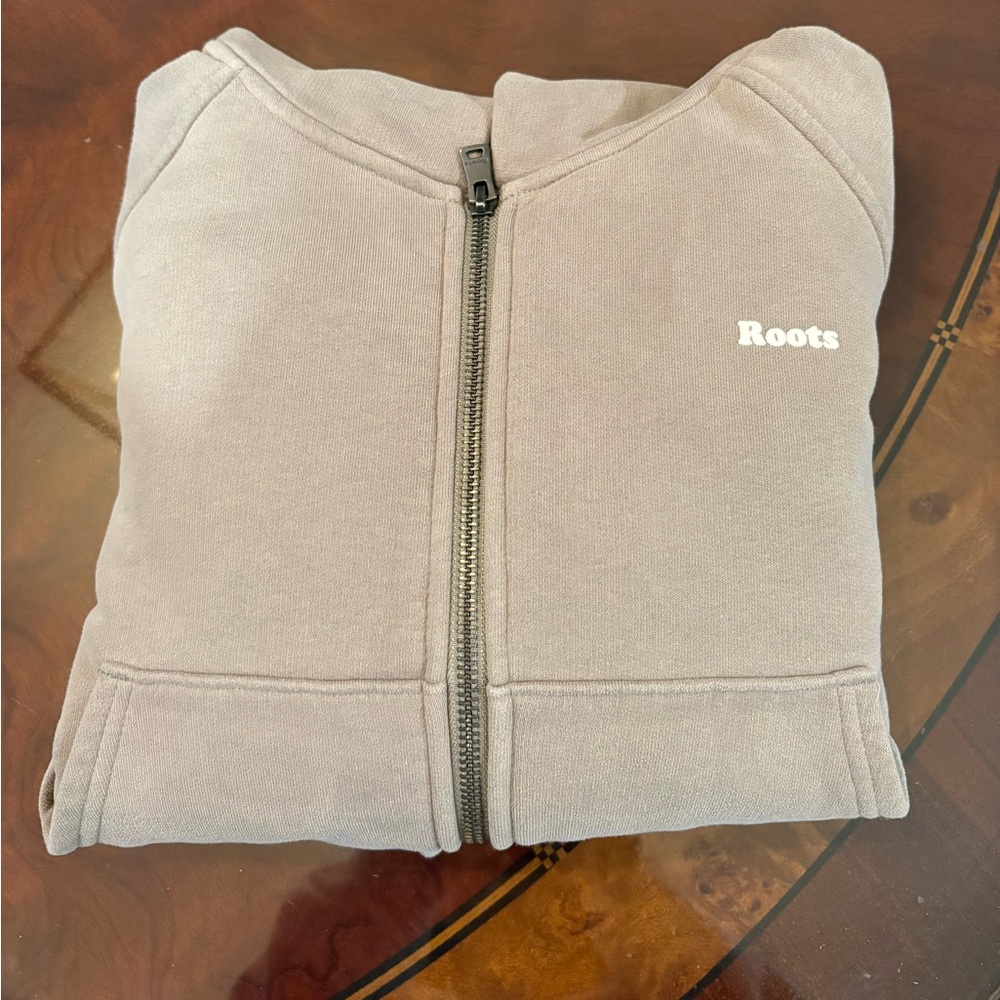 Women’s Roots cropped hoodie